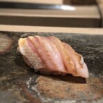 菊鮨 - 春子・・程よく水分を残し仕上げてあるので、食感もよく美味。