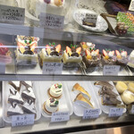 ローザンヌ - ショーケース