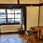 Salon as salon - 中町通り沿いの2階にある小さなカフェ