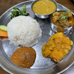 ガウレレストラン&セクワガル - 