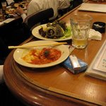 シルバースプーン - アスパラのベーコン巻きミラノ風、サザエのつぼ焼きガーリック風味(食べ掛け)