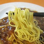 東天閣 - 餡の下には玉子麺が