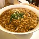 Dhin Tai Fon - 酸辣湯麵