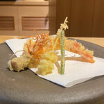 玄水 - 天ぷら盛り合わせ(海老、銀杏、ゴボウほか)