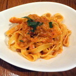 ラ･マンチーナ - ウニとトマトのタリアテッレ