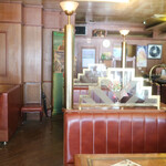 カフェ オーシャン - テーブル席