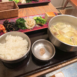 韓国鶏鍋 GOCHU - 