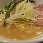 麺 チキンヒーロー - 