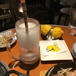 串焼きスタンド レモンハイ - シャリシャリレモンハイ