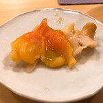 木挽町 とも樹 - 青柳とみる貝の塩とオリーブオイル掛け