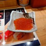 立ち寿司横丁 - いくらおろし