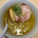 RAMEN RS 改 - 鶏出汁艶塩のアップ