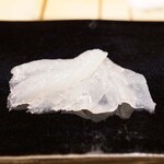 日本橋蛎殻町 すぎた - 長崎県産のカワハギ　肝醤油で