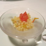 ア・ニュ ルトゥルヴェ・ヴー - アミューズ　（クスクスのサラダ）  (2012/08)