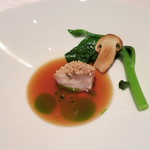 ア・ニュ ルトゥルヴェ・ヴー - 甘鯛とホロホロ鳥のスープ　松茸とツルムラサキ添え　(2012/08)