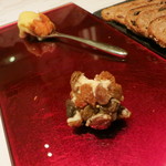 ア・ニュ ルトゥルヴェ・ヴー - 何と云うチーズか忘れました。　(2012/08)