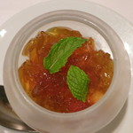 ア・ニュ ルトゥルヴェ・ヴー - 白桃とマスカルポーネ　ほうじ茶のジュレかけ　(2012/08)