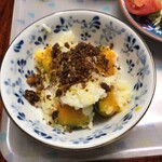 錦松梅 - 料理写真:冬至なのでかぼちゃのお粥に錦松梅