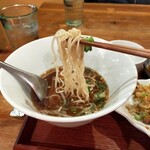 台湾家庭料理 黄さんの家 - ラーメンは半分以下かなぁ