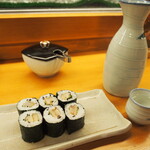 イカリ寿司 - さば巻き ＆ 燗酒