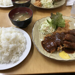 味一 - 　　　　ビフカツ定食(980円)
            　　　　ご飯大盛り(プラス60円)