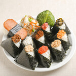 金のおにぎり専門店 ぼんたぼんた - 料理写真:おにぎり各種
