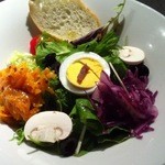 アロッサ - 8/14　ランチセットのサラダ