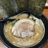 横浜家系らーめん - 豚骨醤油　700円