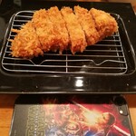 Tonkatsu Katsuju - 鹿児島黒豚ロースかつは i Phone 7 サイズ