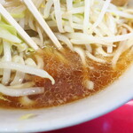 ラーメン二郎 - スープ