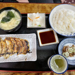 札幌ラーメン 味楽軒 - ぎょうざ定食¥900