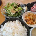 Kaisen Sushi Mai - サラダ、切り干し大根