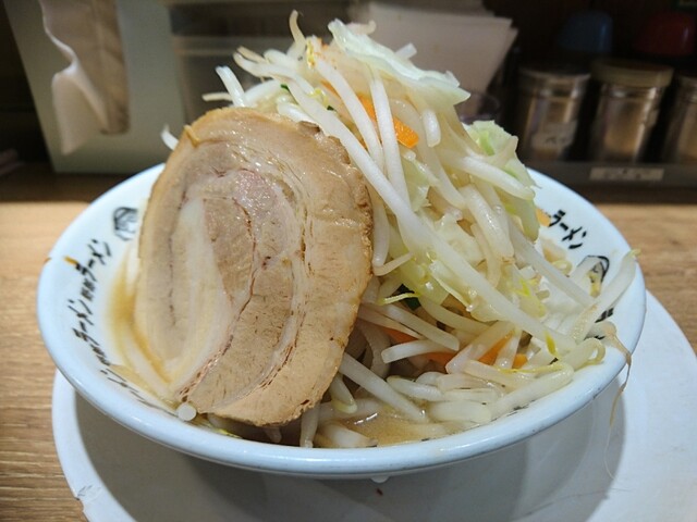 閉店 野郎ラーメン 新橋駅前店 新橋 ラーメン 食べログ