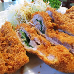 Tonkatsu Kicchin Kanan - しそうとんかつ 断面