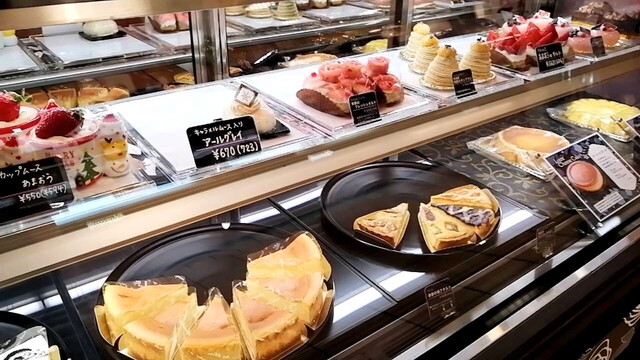 サロンドゥサクラ 郡山うすい店 Salon De Sakura 郡山 ケーキ 食べログ