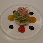 スカーサ - ①鶏茸フォアグラのソーセージ仕立て　サラダと共に