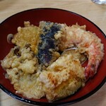 Yoshimiudon - 海老、茄子、さつまいも、南瓜、エリンギ、舞茸
