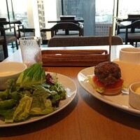 The Living Room with SKY BAR - 