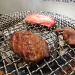 炭火焼肉ホルモン 横綱三四郎 - 