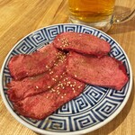 炭火焼肉ホルモン 横綱三四郎 - 