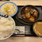 Matsuya - ビーフシチュー定食ライス特盛