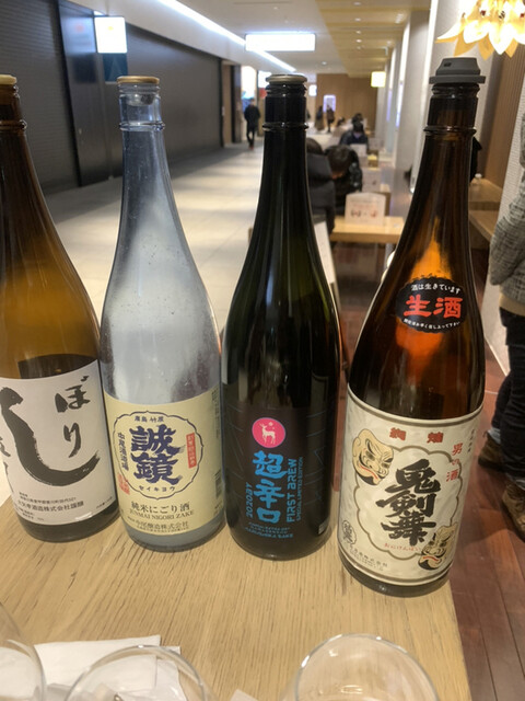 純米酒専門 Yata 名古屋kitte店 Junmaishu Yata 名古屋 日本酒バー 食べログ