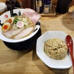 彩色ラーメンきんせい - 特製あわせあじ ＋ ハーフチャーハン