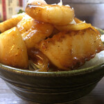 居喰処 光 - 2020/12/22
      本日の日替り 海老イカチリ丼 500円