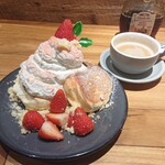 横浜DRAセブン - 苺のショートケーキパンケーキ 1680円