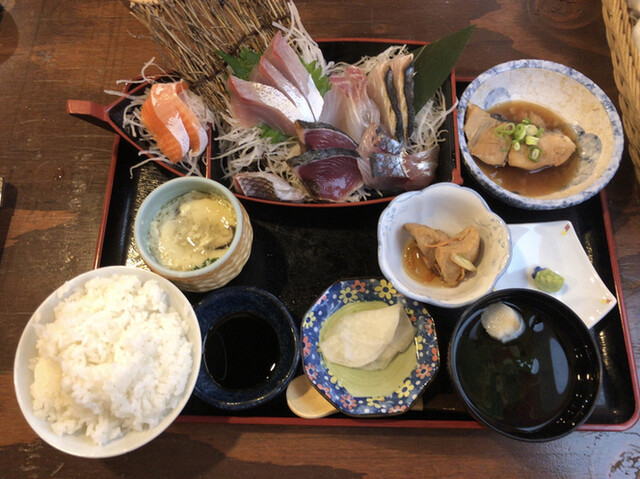 Umaimonichibakatsukimaru 米子 境港 日吉津 魚類料理 海鮮料理 食べログ 繁體中文 Umaimonichibakatsukimaru 米子 境港 日吉津 魚類料理 海鮮料理 食べログ 繁體中文