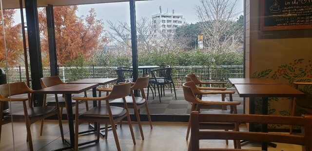 スターバックスコーヒー パセオ野間大池店 Starbucks Coffee 高宮 カフェ 食べログ スターバックスコーヒー パセオ野間大池店 Starbucks Coffee 高宮 カフェ 食べログ
