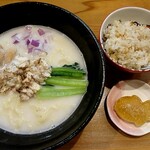 鯛ラーメン 銀次、ぷるっと。 - 鯛ラーメンぷるっと塩&鯛ごはん