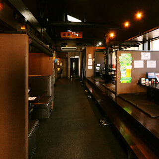 Tatami room recommended for families, table seating perfect for small groups