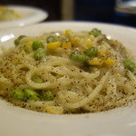 PASTAVOLA - 「コーン、枝豆と三種のチーズのパスタ（ゴルゴンゾーラ・パルメジャーノ・モッツアレラ）」